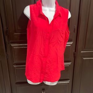 Button down tank size L